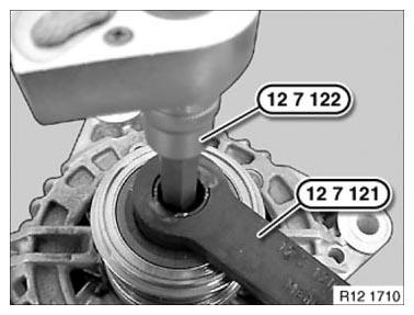 Alternator With Drive And Mounting